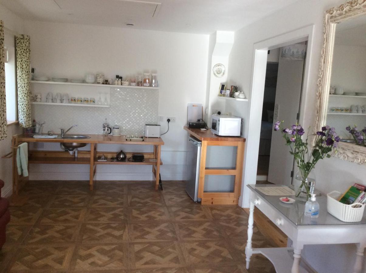 哈佛威斯特 Pembrokeshire Fields酒店 外观 照片