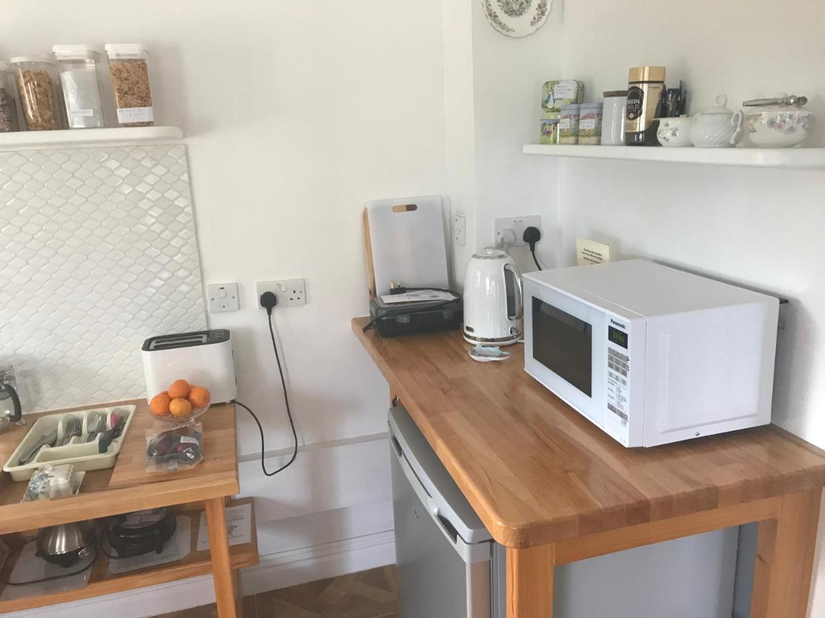 哈佛威斯特 Pembrokeshire Fields酒店 外观 照片
